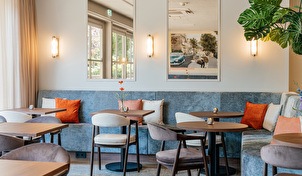 Breakfast room